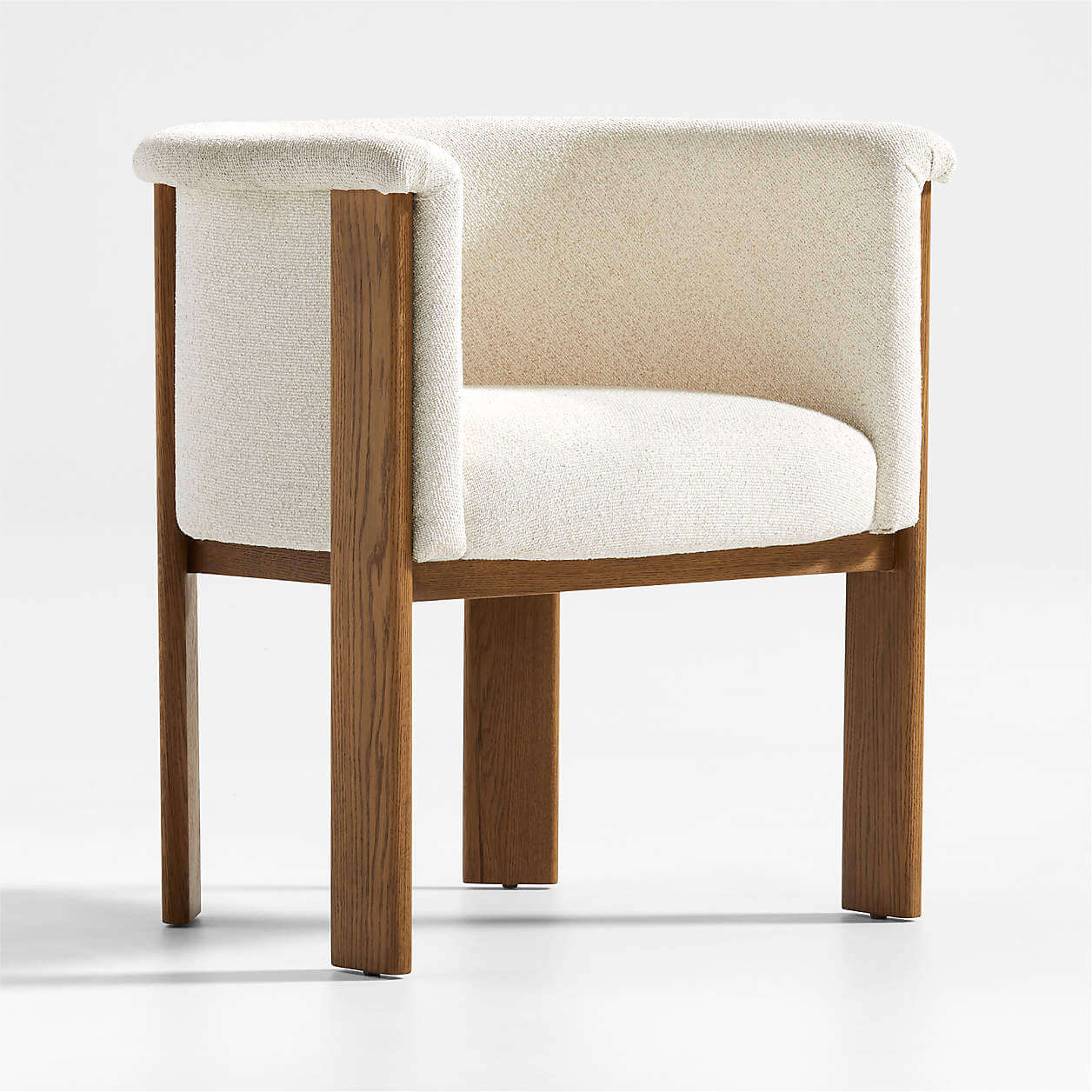 Curved-Back Solid Wood Dining Chair – Ergonomic Contour